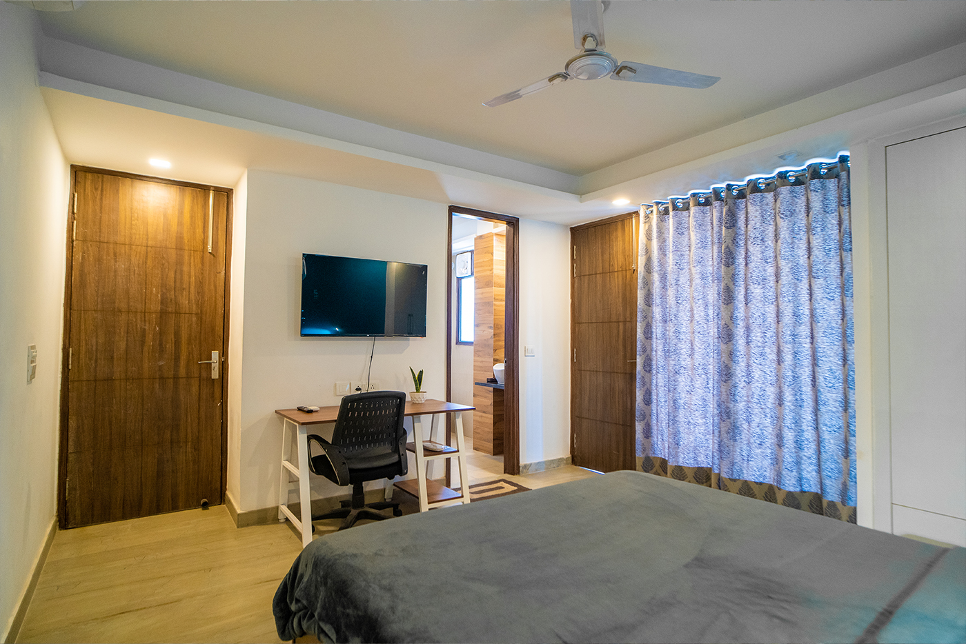Why IT Professionals in Gurgaon Are Choosing Business Hotels Over PGs