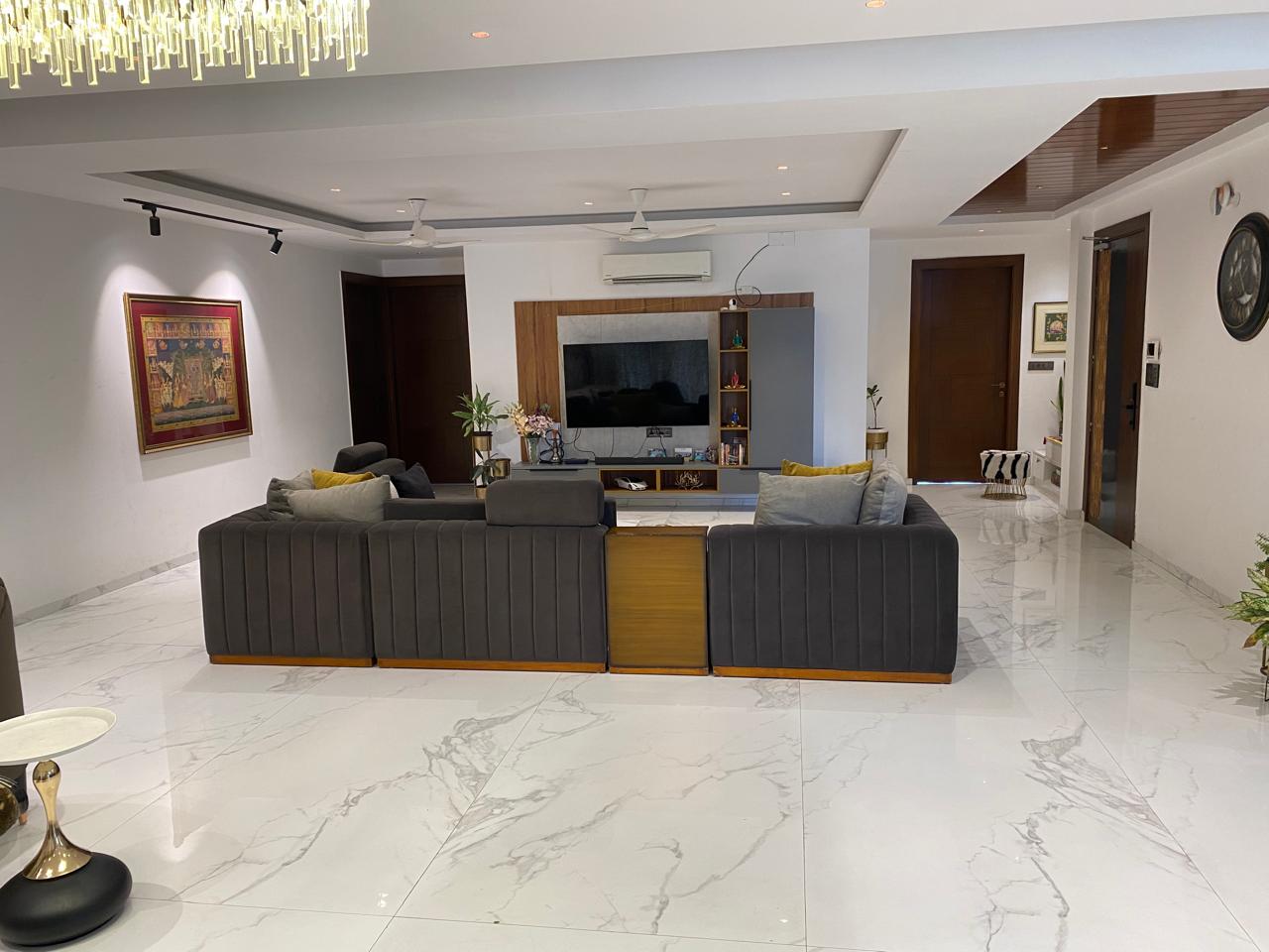 Beyond Boardrooms: How Business Hotels in Gurgaon Redefine Work Travel